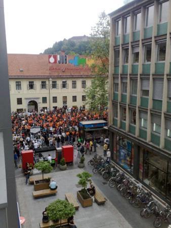 לובליאנה Fluxus Hostel מראה חיצוני תמונה