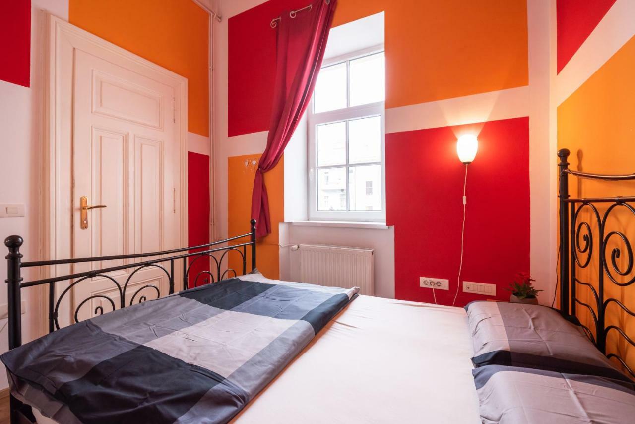 לובליאנה Fluxus Hostel מראה חיצוני תמונה