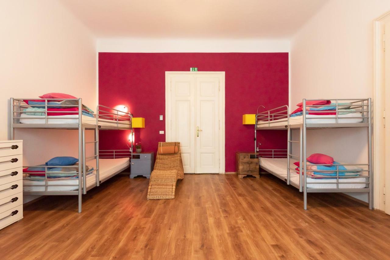 לובליאנה Fluxus Hostel מראה חיצוני תמונה