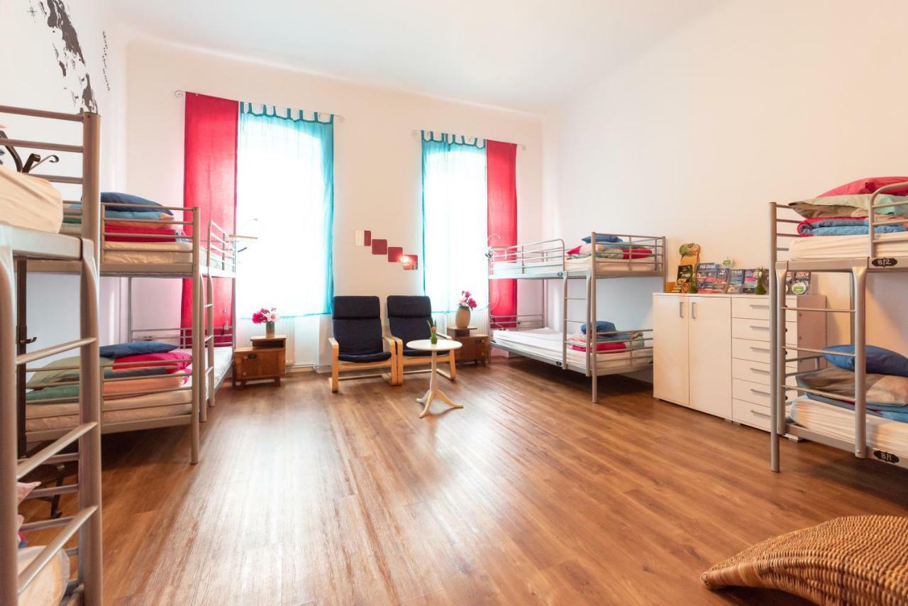 לובליאנה Fluxus Hostel מראה חיצוני תמונה