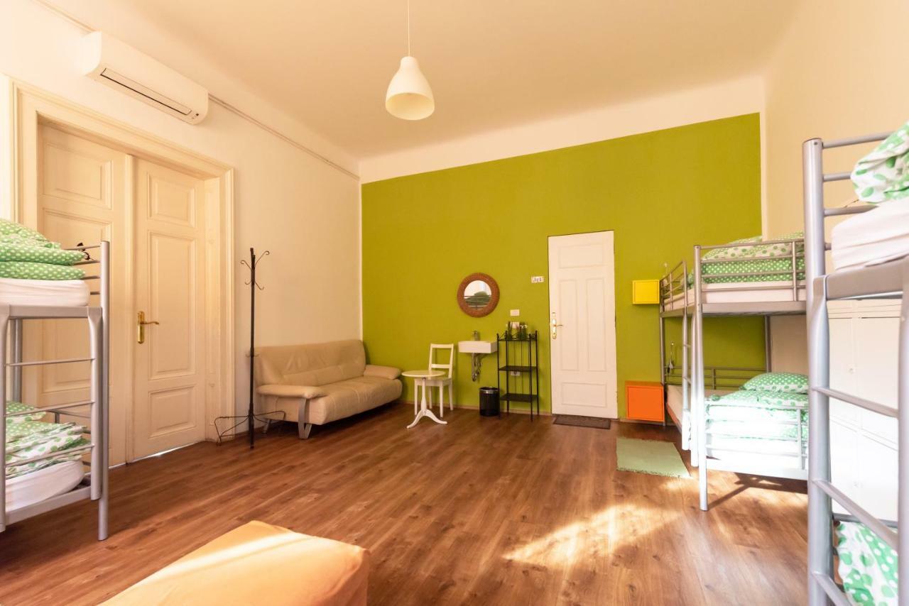 לובליאנה Fluxus Hostel מראה חיצוני תמונה